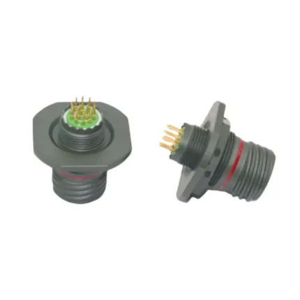 D38999 bulkhead connector with square flange mounting